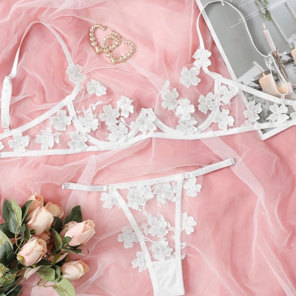 SHEIN White lingerie set